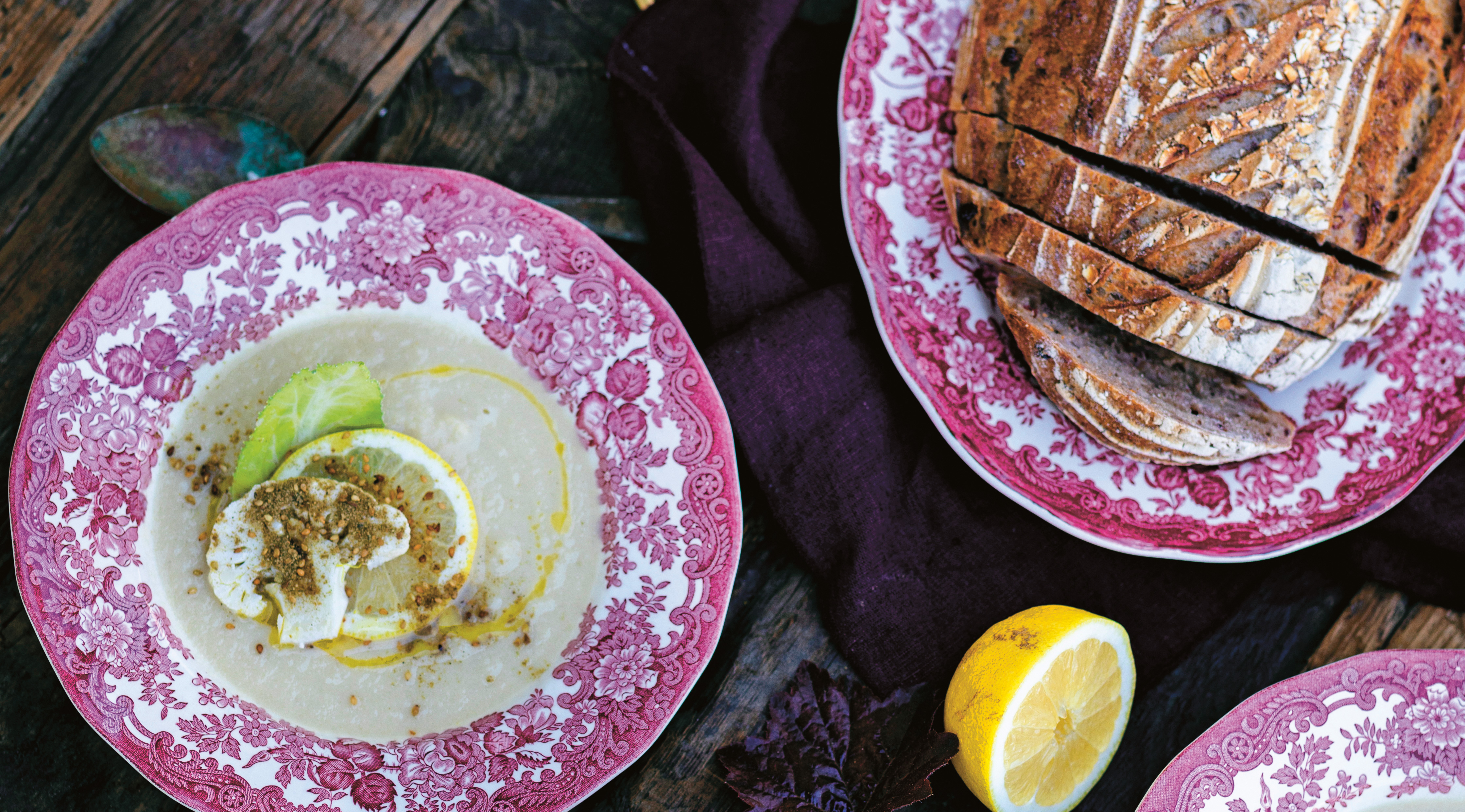Krämig blomkålssoppa med citron och za'atar