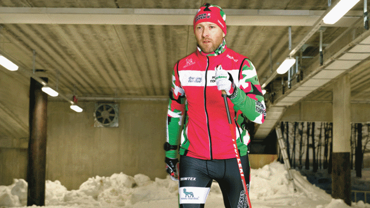  Emil fyller på med extra kolhydrater varje timme