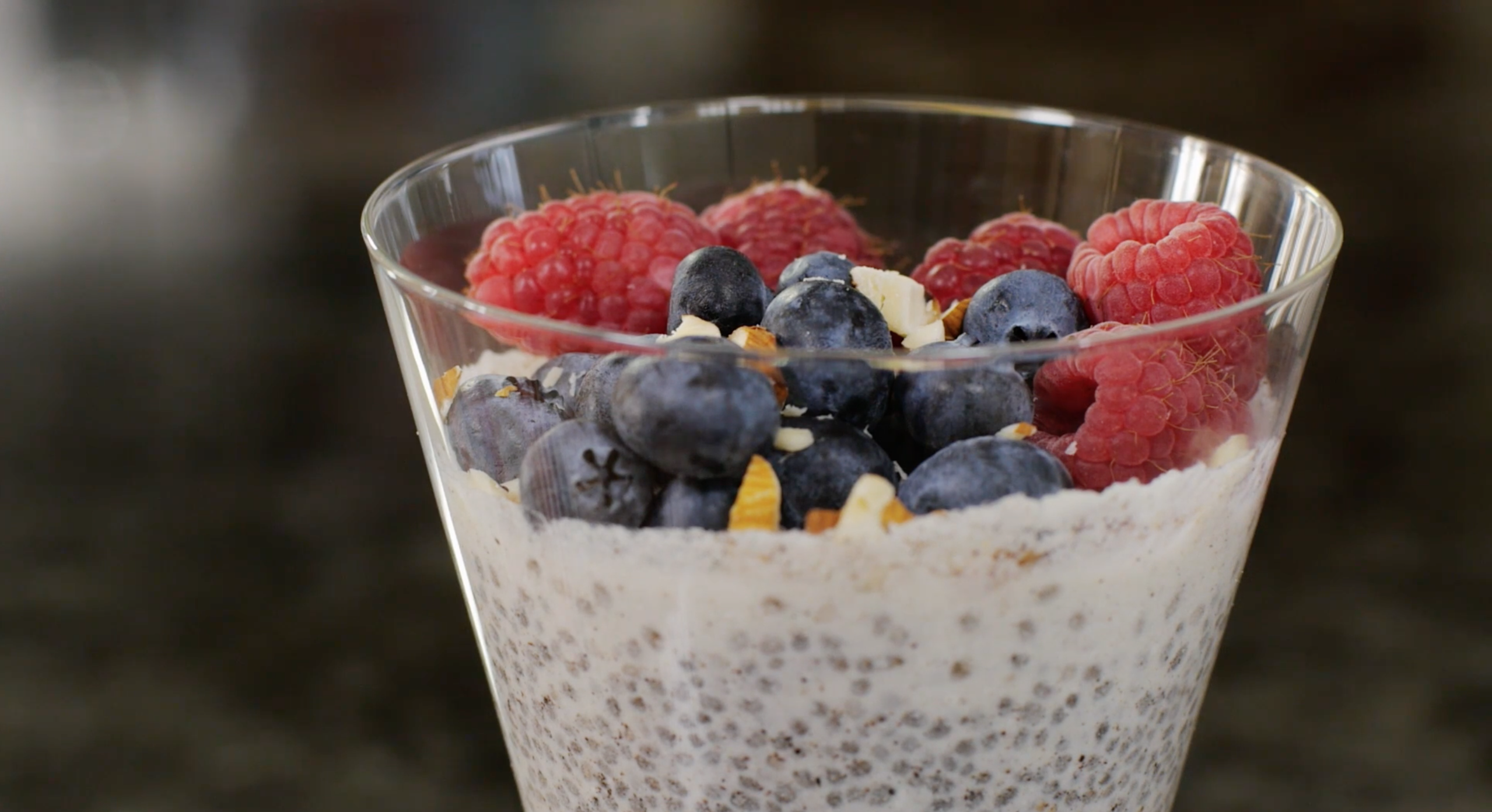 Chiapudding med bär